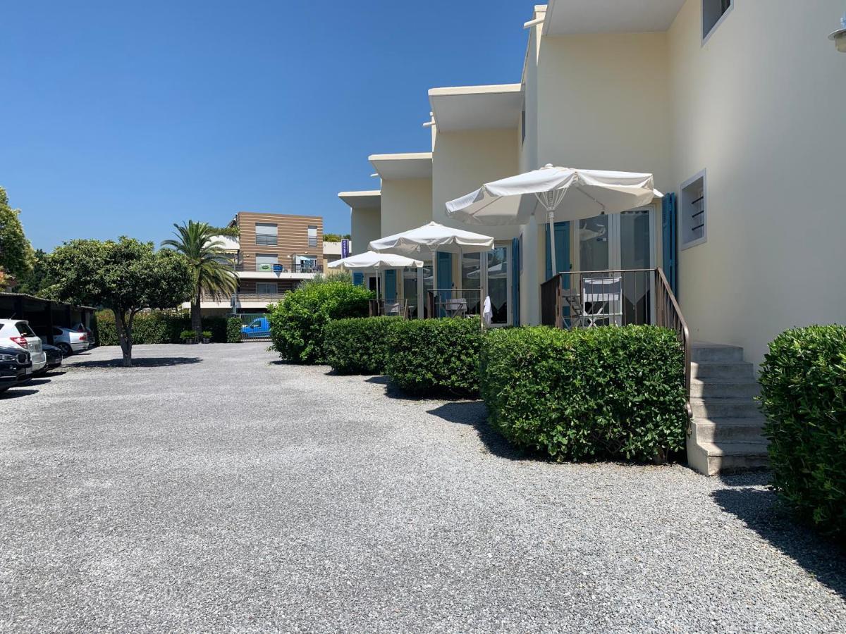 Hotel L'Etape Villeneuve-Loubet Exterior foto